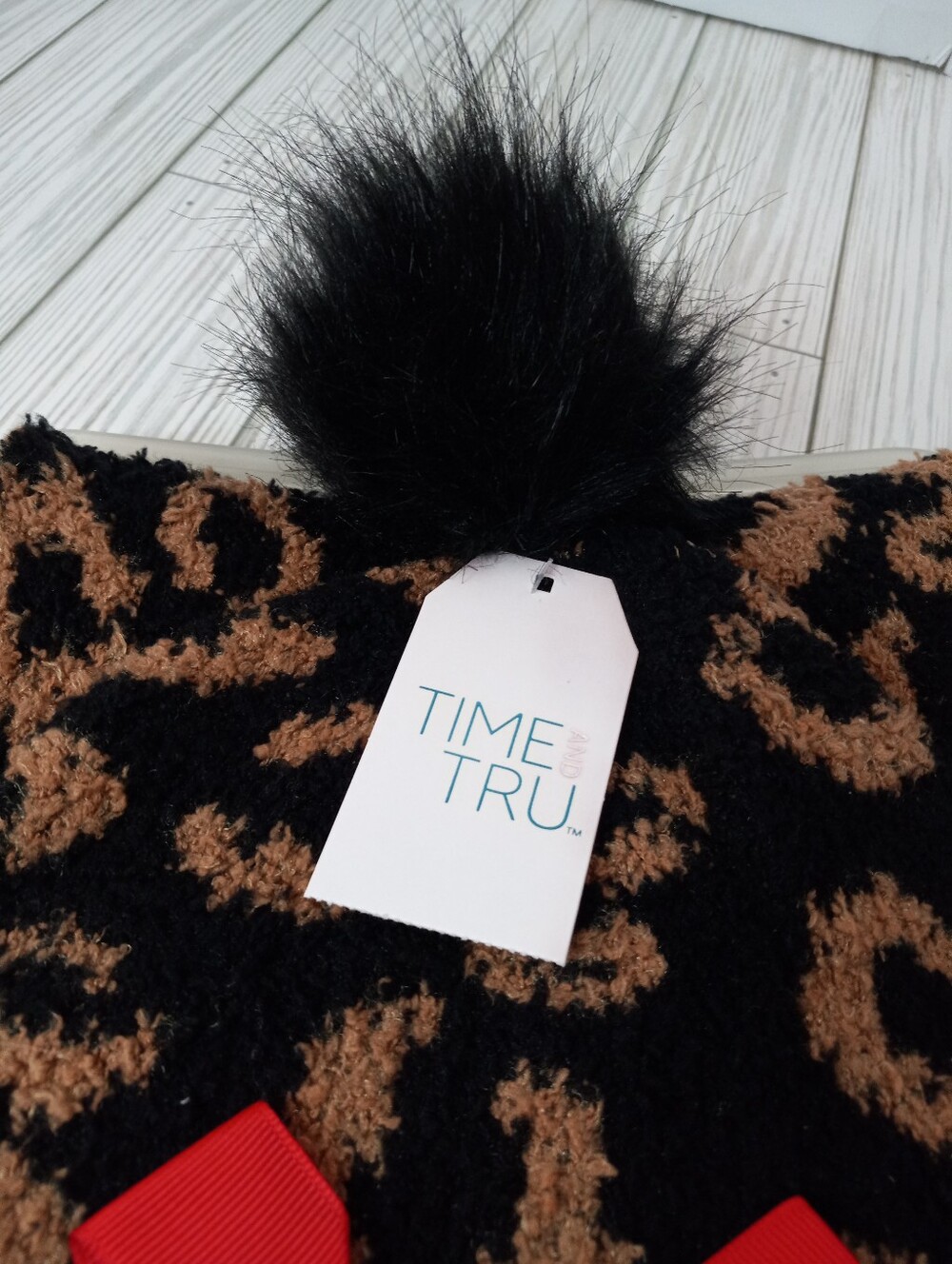 Time and Tru Cozy Cheetah Animal Print Fuzzy Pom Pom Beanie & Matching Scarf Set - Picture 3 of 5